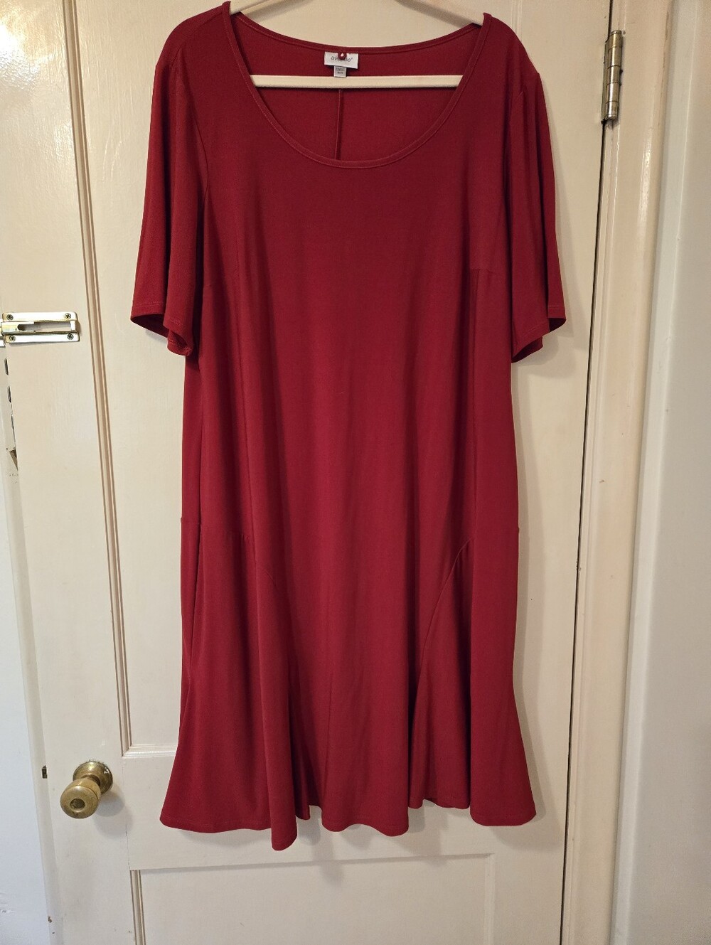 Avenue Women's Red Scoop Neck Swing Dress 18/20